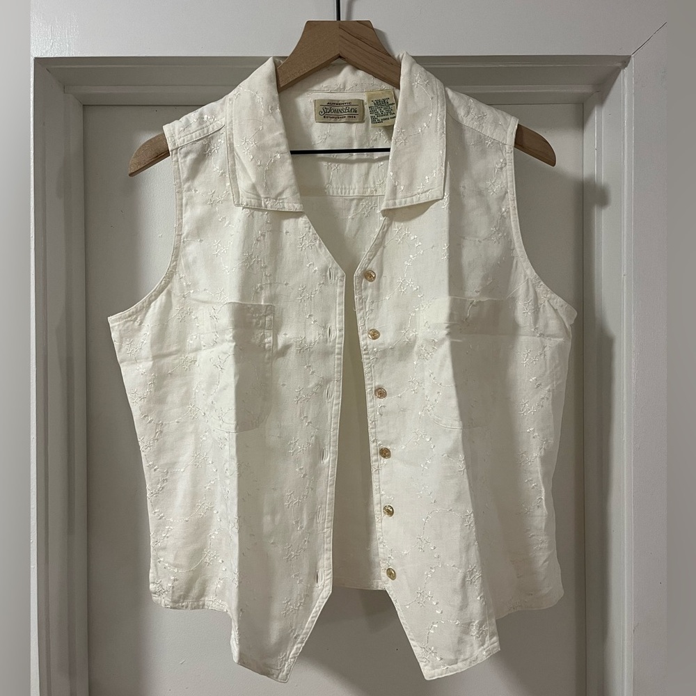 Vintage St. John's Bay Cream Floral Embroidered Button Up Blouse L Cotton/Linen